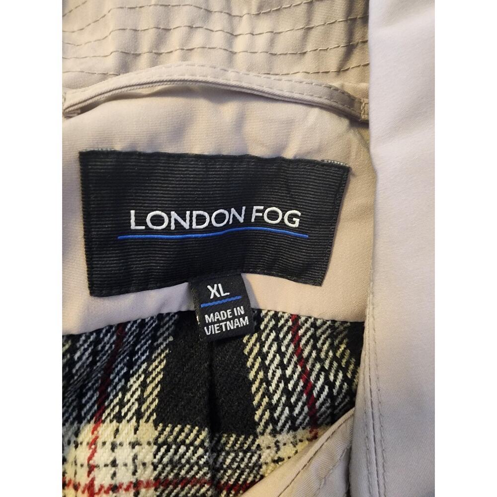 London Fog Trench Coat Womens XL Beige Belted Double Breasted Plaid Lined XL Wmn - Picture 10 of 14